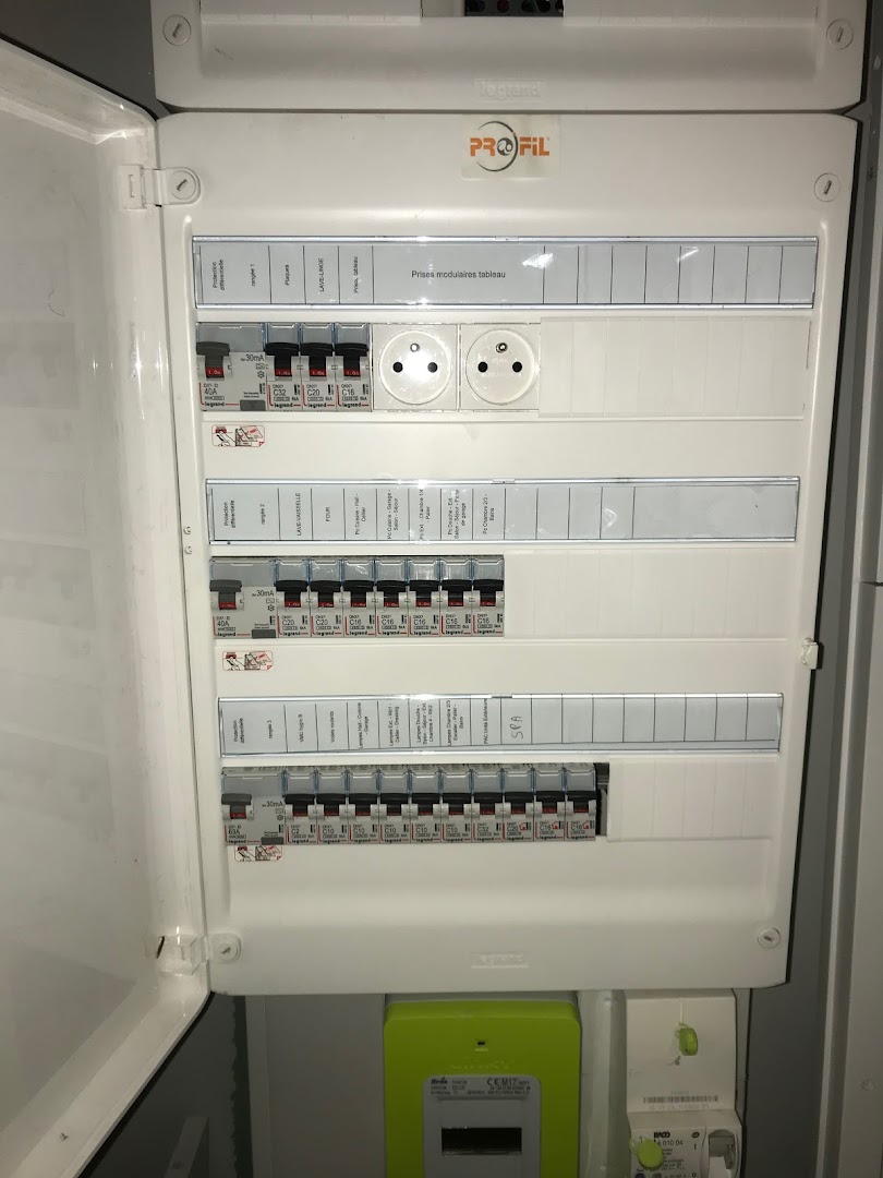TM ELEC · Photos 7